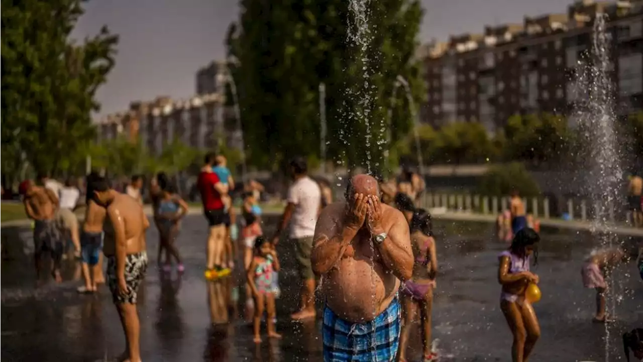 گرما مرگبار است در خانه‌هایتان بمانید؛ در اروپا وضعیت قرمز اعلام شد؛ سازمان جهانی هواشناسی هشدار داد