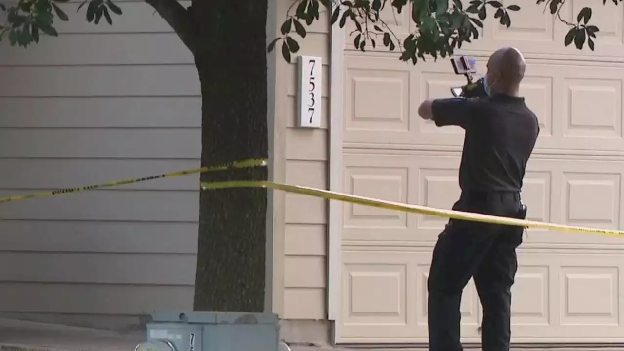 Man shoots, kills wife before killing himself in southeast Austin: APD