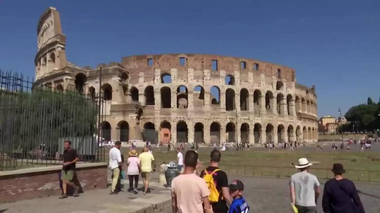 Video: Europe's scorching summer could change tourism