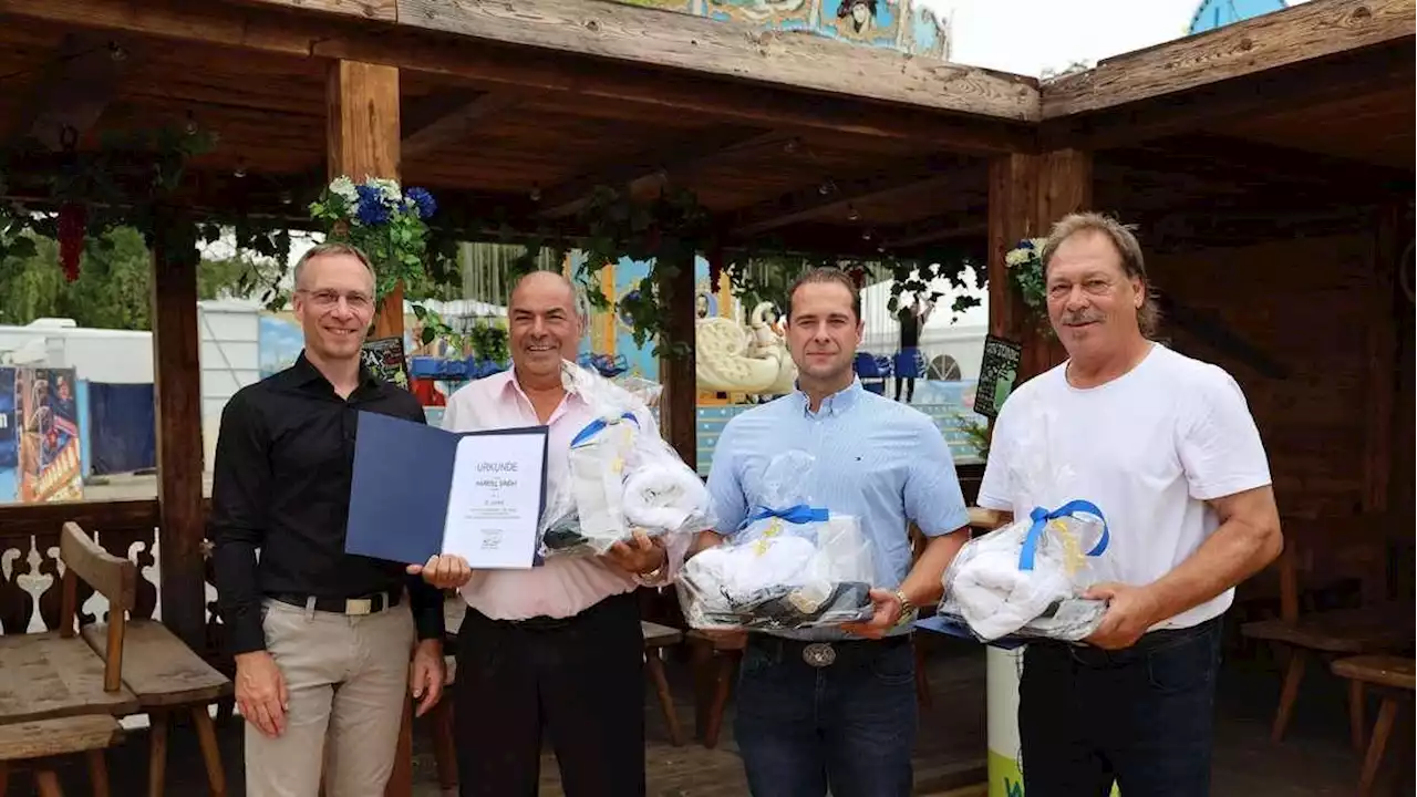 Mit dem Waldkraiburger Volksfest verbunden: Treue Schausteller ausgezeichnet