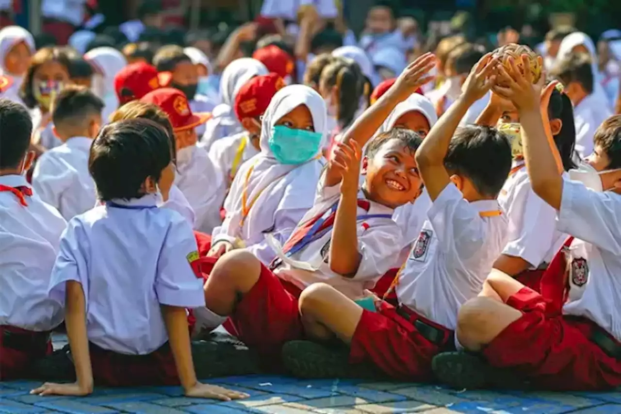 Wali Kota Eri Cahyadi Tegaskan Tidak Ada Toleransi untuk Perundungan Selama MPLS di Surabaya - Jawa Pos