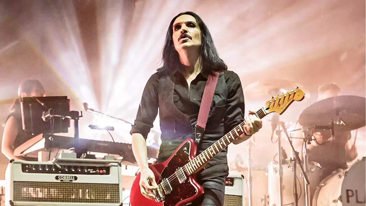 Le chanteur de Placebo visé par une enquête pour avoir insulté Giorgia Meloni