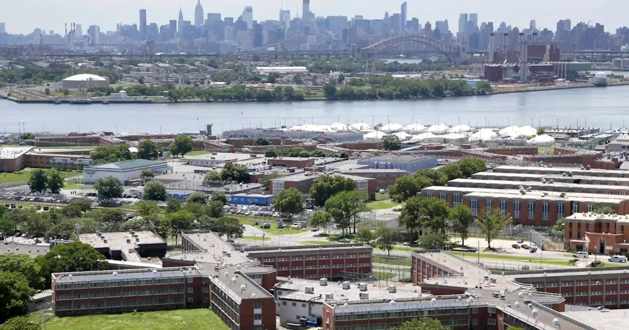 Feds want to take over New York City's problem-plagued jail Rikers Island