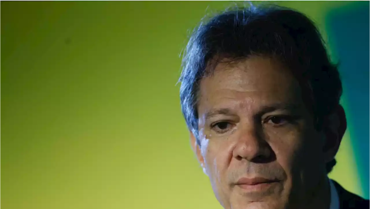 Meia volta, volver: Haddad adia reforma do Imposto de Renda