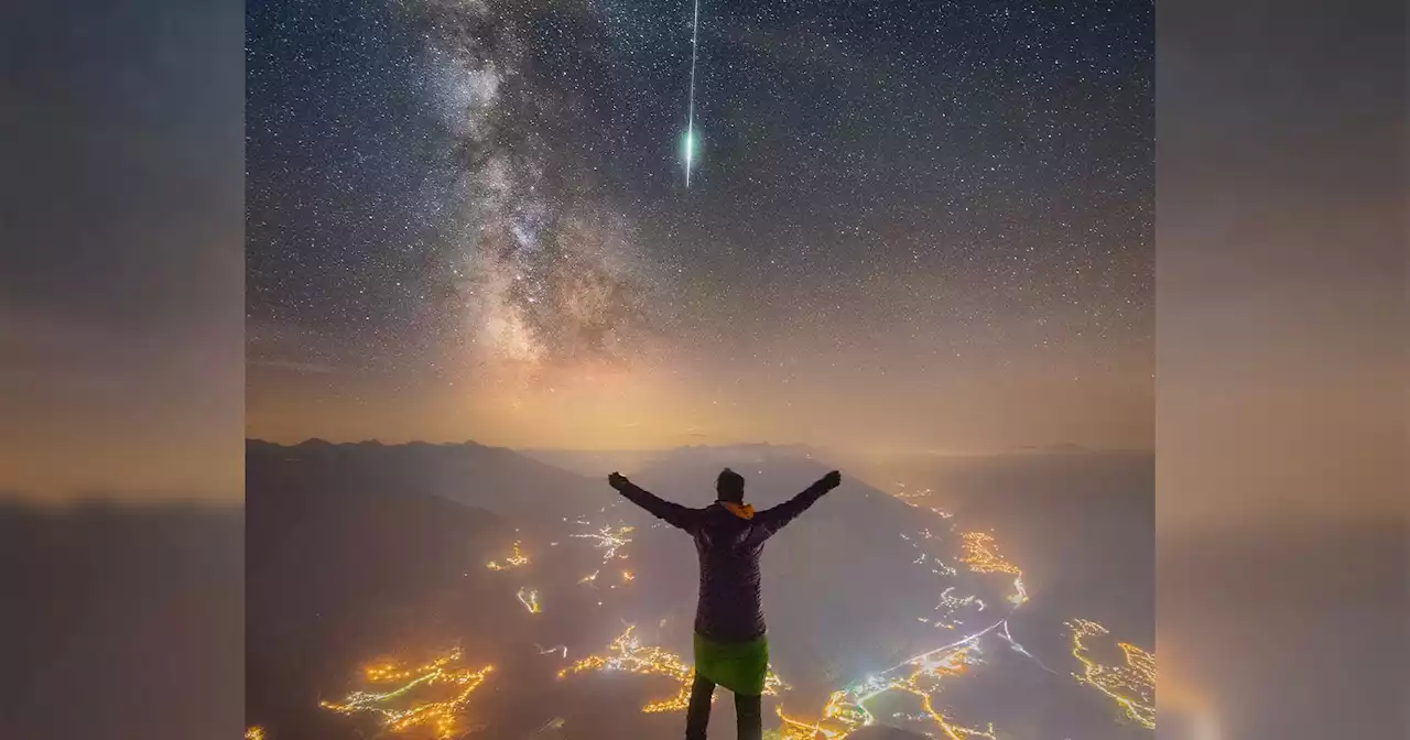 Photographer Captures Shooting Star and the Milky Way Galaxy While On Top of a Mountain