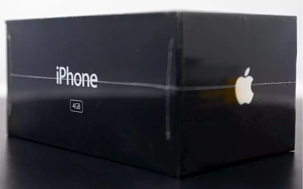 Quase R$ 1 milhão: iPhone original é leiloado e atinge novo recorde