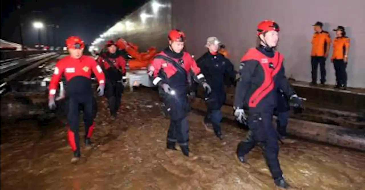 Heavy rain pounds S Korea overnight; more downpours forecast until Wednesday morning