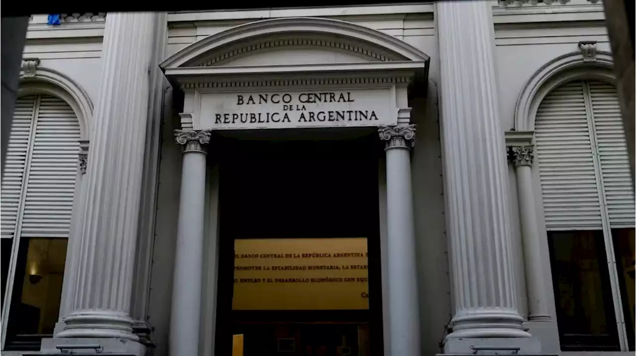 Las reservas del Banco Central cayeron 42% en lo que va del año y se ubican en el nivel más bajo desde 2016