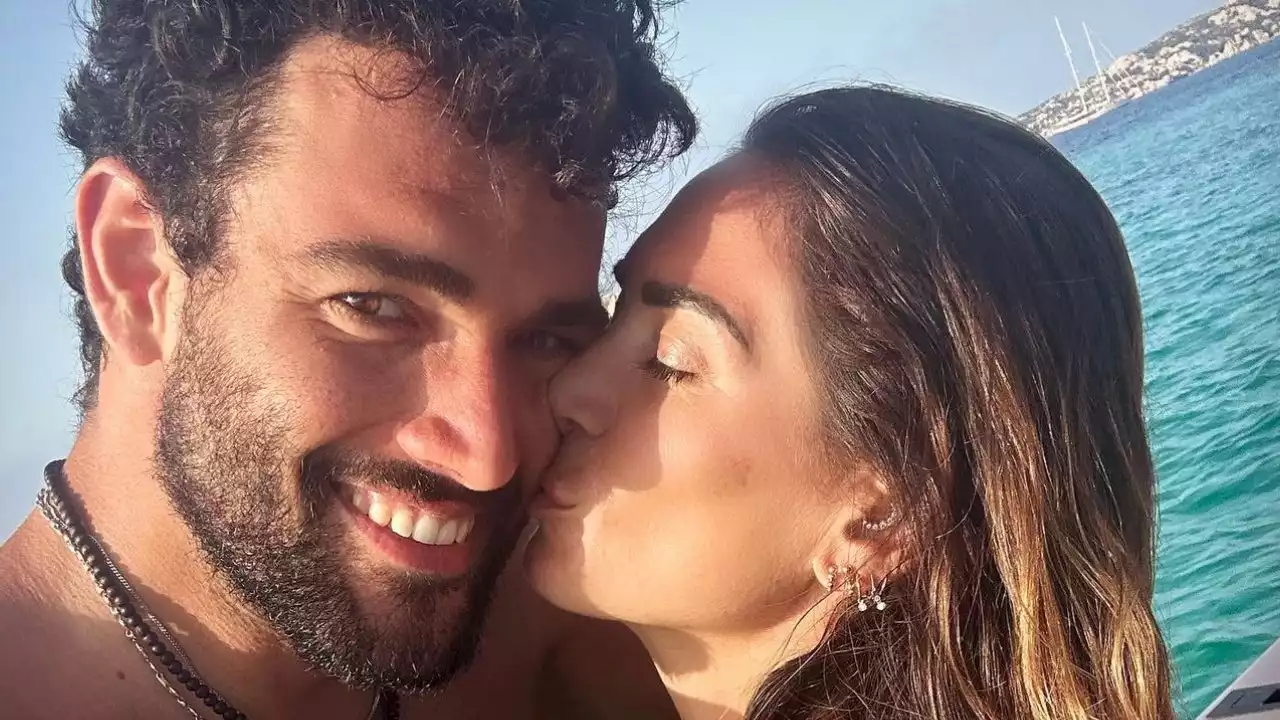 Melissa Satta e Matteo Berrettini, amore sotto il sole della Sardegna