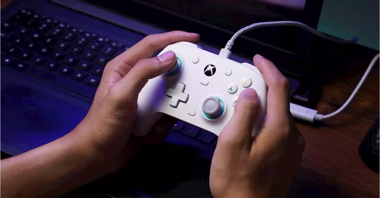 This $49.99 wired Xbox controller has sticks that won’t drift