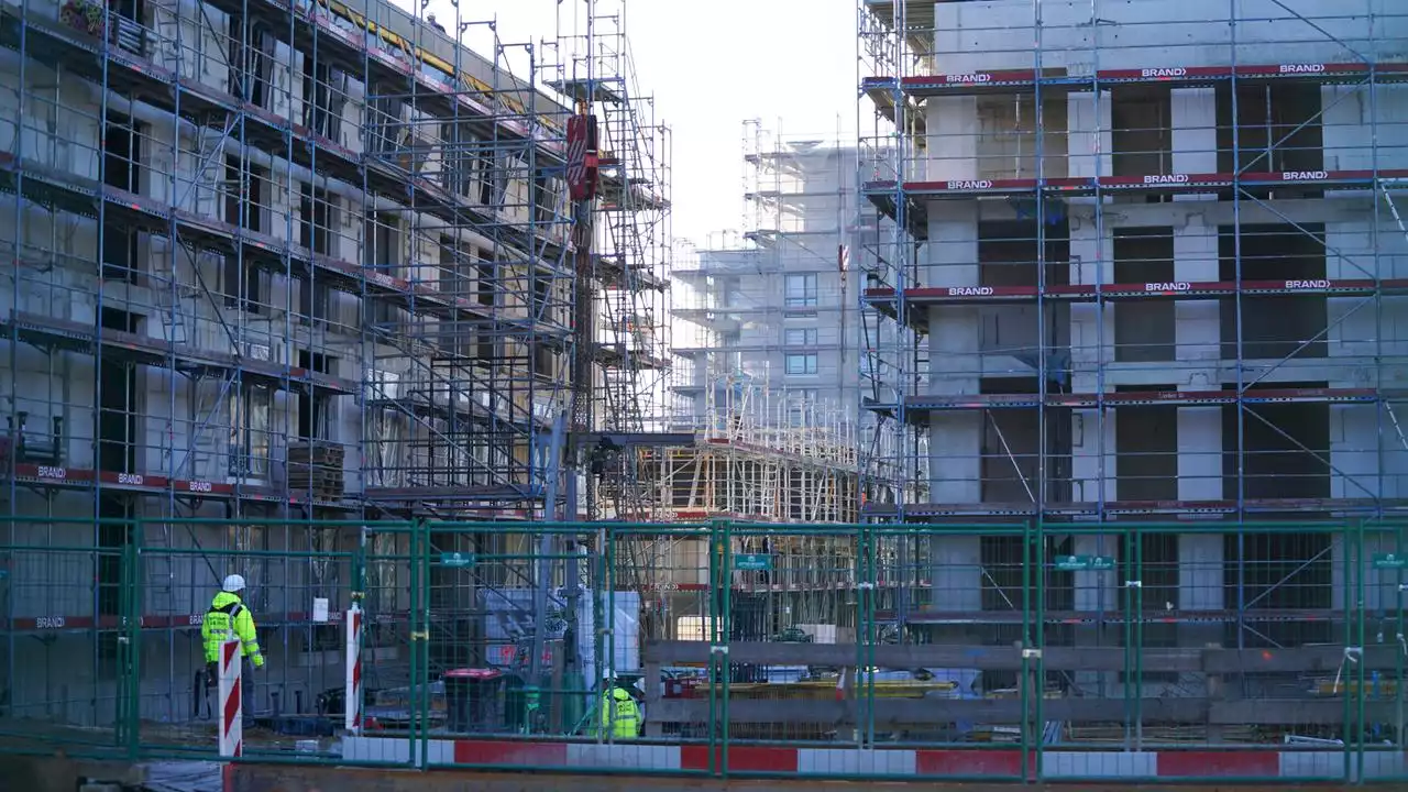 Baugenehmigungen gehen zurück: Wohnungsbau bricht ein