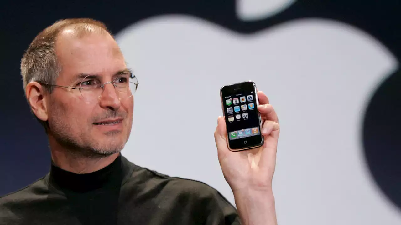 First-generation iPhone sold at auction for $190K, about 380 times its original price