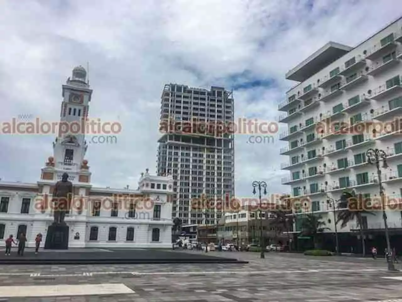 Torre Centro de Veracruz “ya ganó todos los amparos”, reconoce AMLO