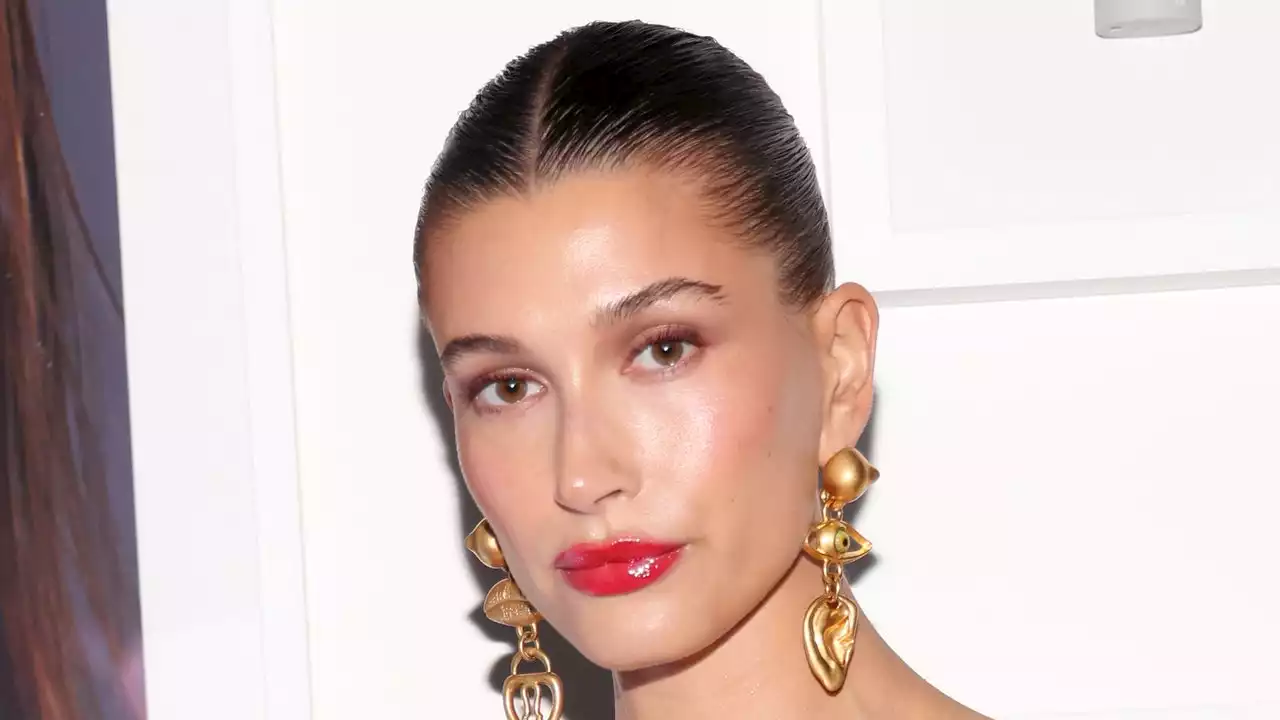 Hailey Bieber Might've Just Put the Last Nail in the Glazed Donut Manicure's Coffin