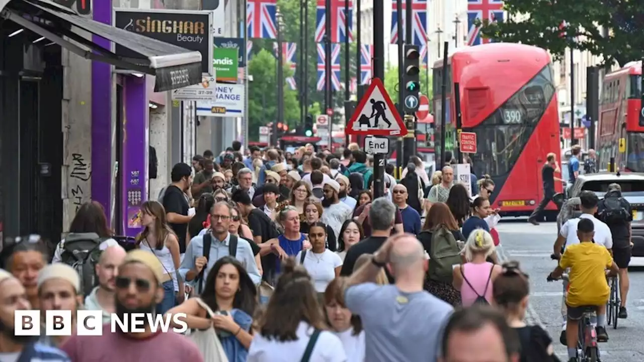 Oxford Street: Small businesses offered rent-free stores