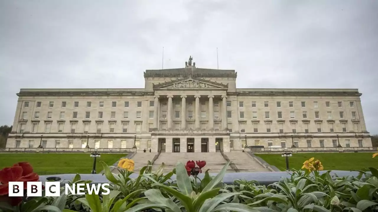 Stormont stalemate: UK government 'knows steps' needed to restore power sharing