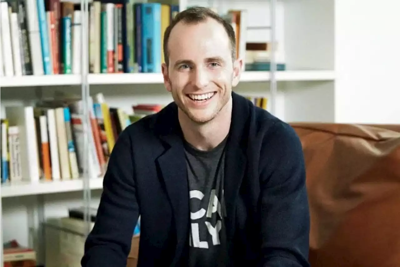 Pendiri Airbnb Joe Gebbia Jual Saham hingga Rp14,98 Triliun Tahun Ini