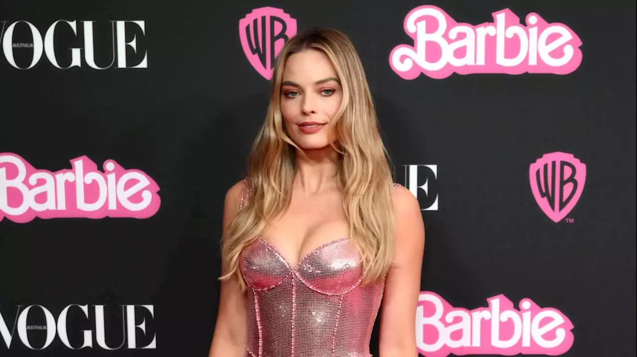 Infância sem Barbie: “Era o tipo de garota que rolava na lama“, diz Margot Robbie