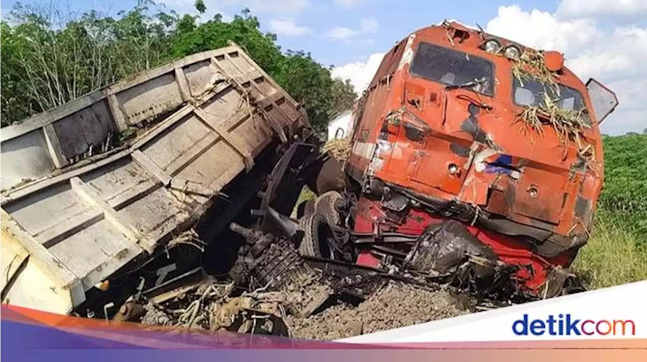 KA dan Truk Dievakuasi, Perlintasan Kereta di Lampung Kembali Normal