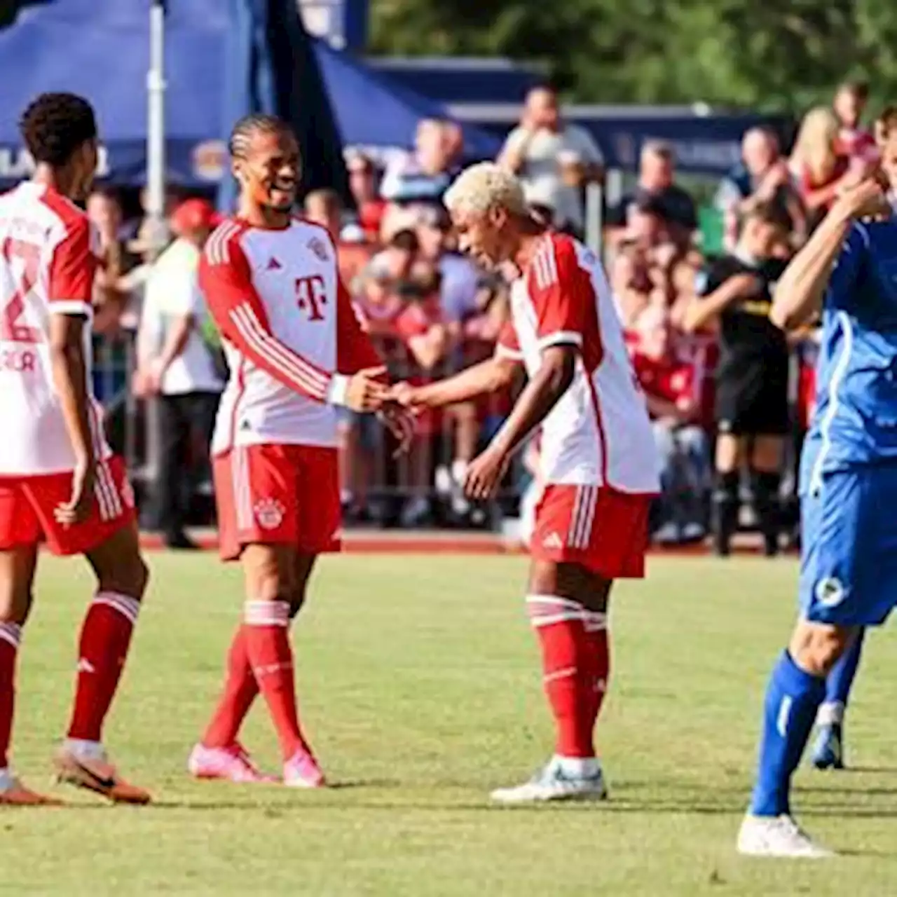 FC Bayern München feiert Schützenfest im ersten Testspiel - 27:0 gegen Kreisklassist Rottach-Egern - Eurosport