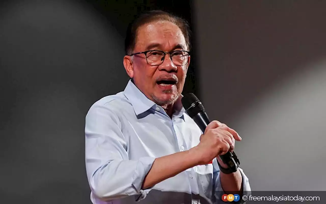 Raja mengatasi politik, Anwar ingatkan pembangkang