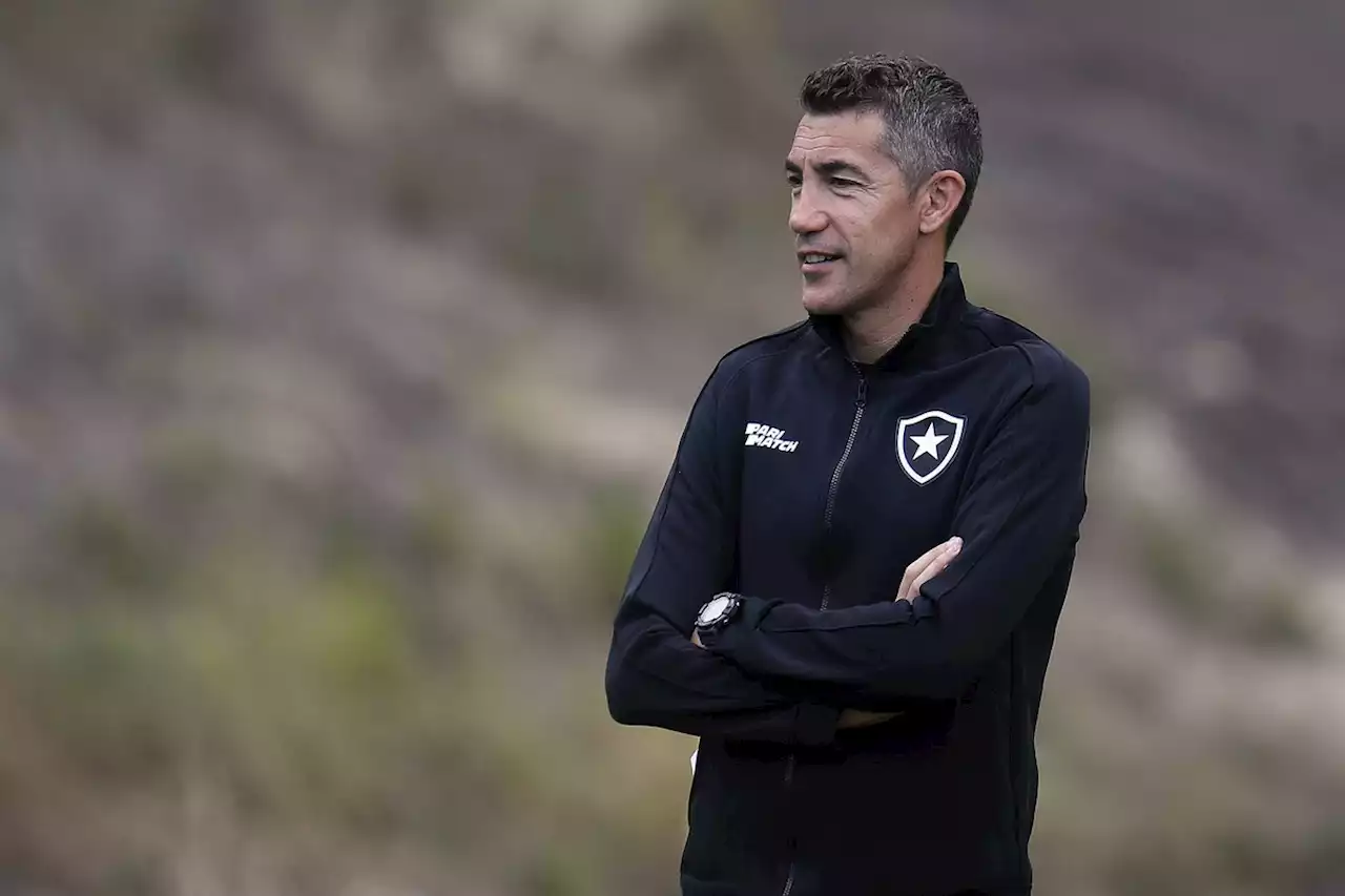 Bruno Lage inicia trajetória no Botafogo contra o Patronato e busca trilhar caminho de antecessores