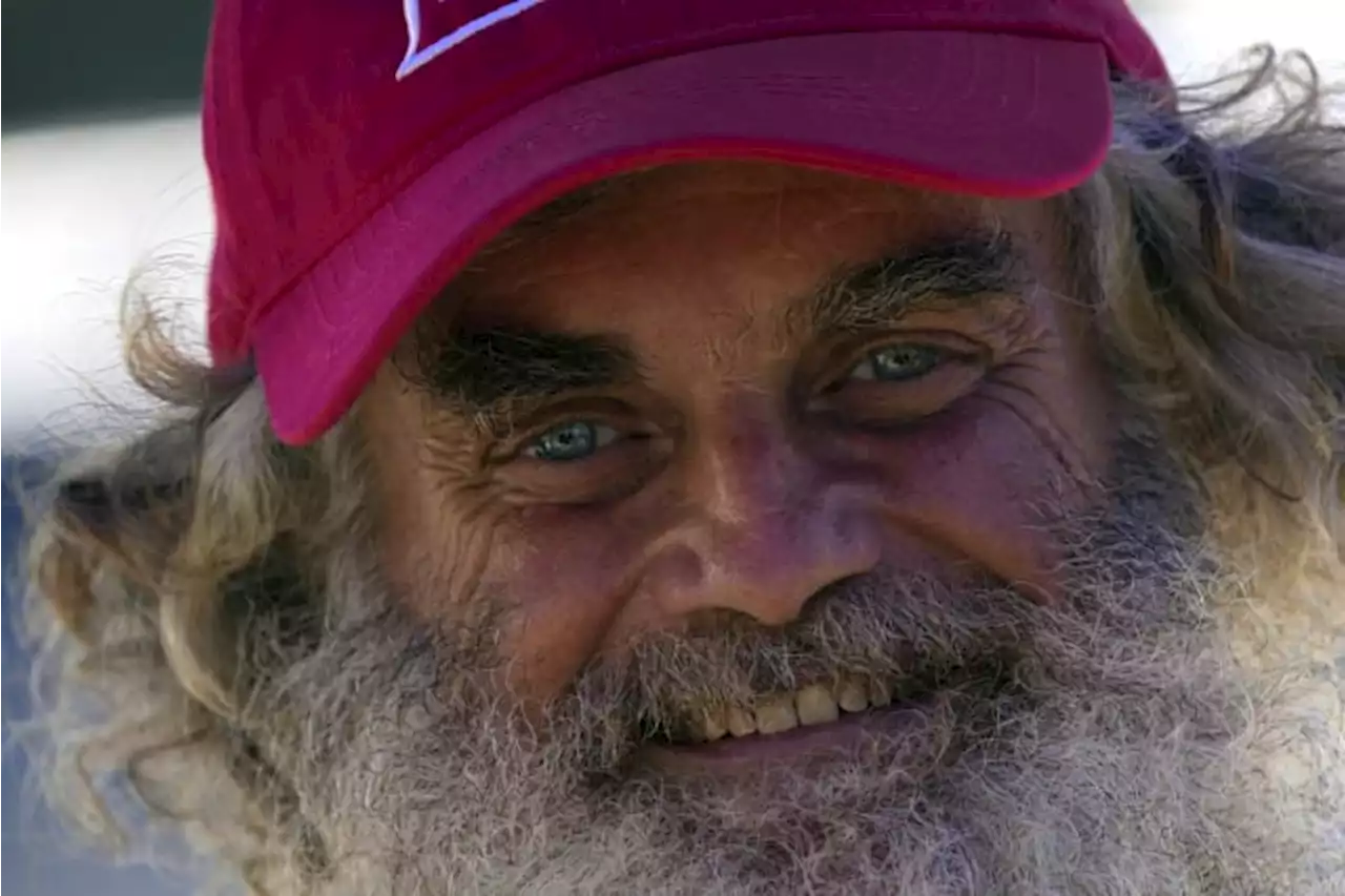 Adrift for months, Australian and his dog lived on raw fish until Mexican fishermen rescued them