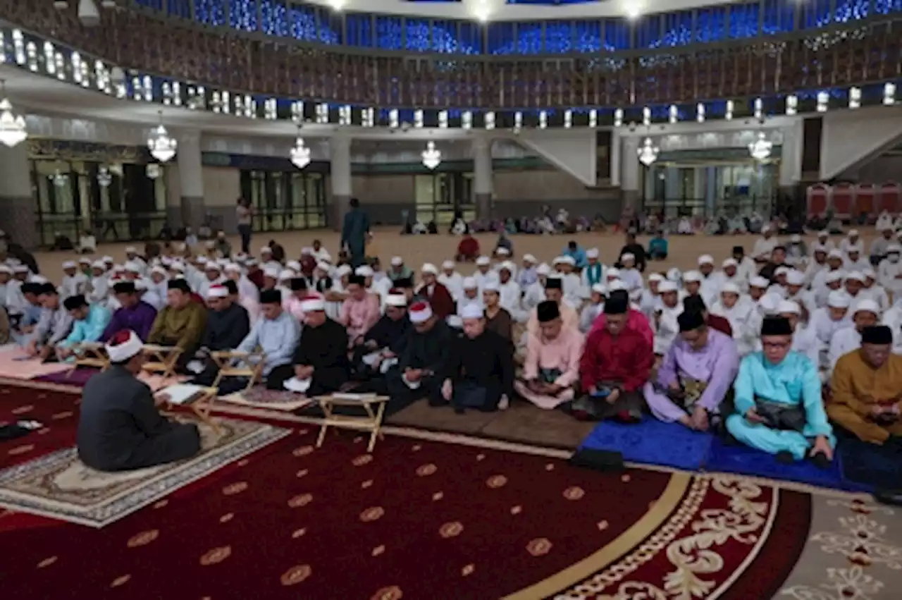 Muslims across the country usher in Maal Hijrah 1445H New Year with special prayers