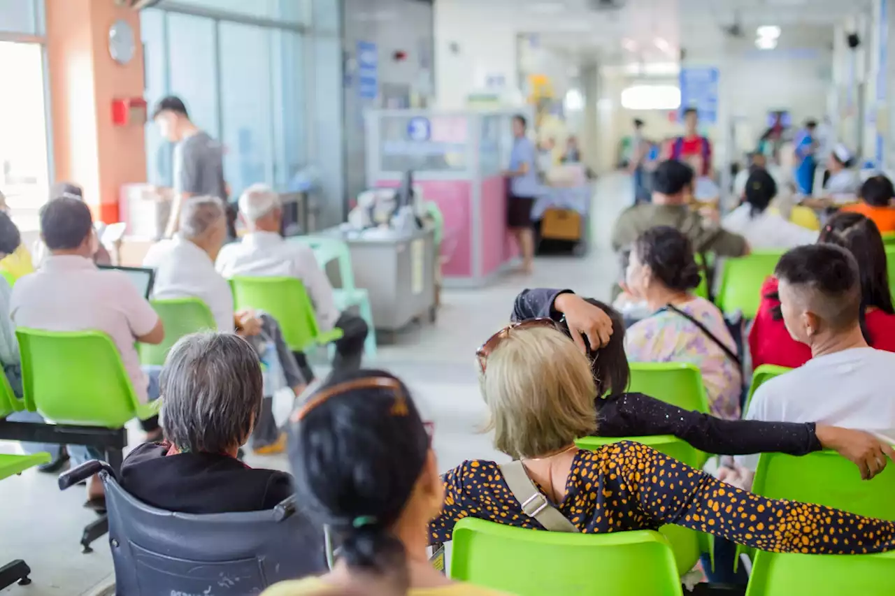 The use of waiting areas as a place to contribute to health literacy