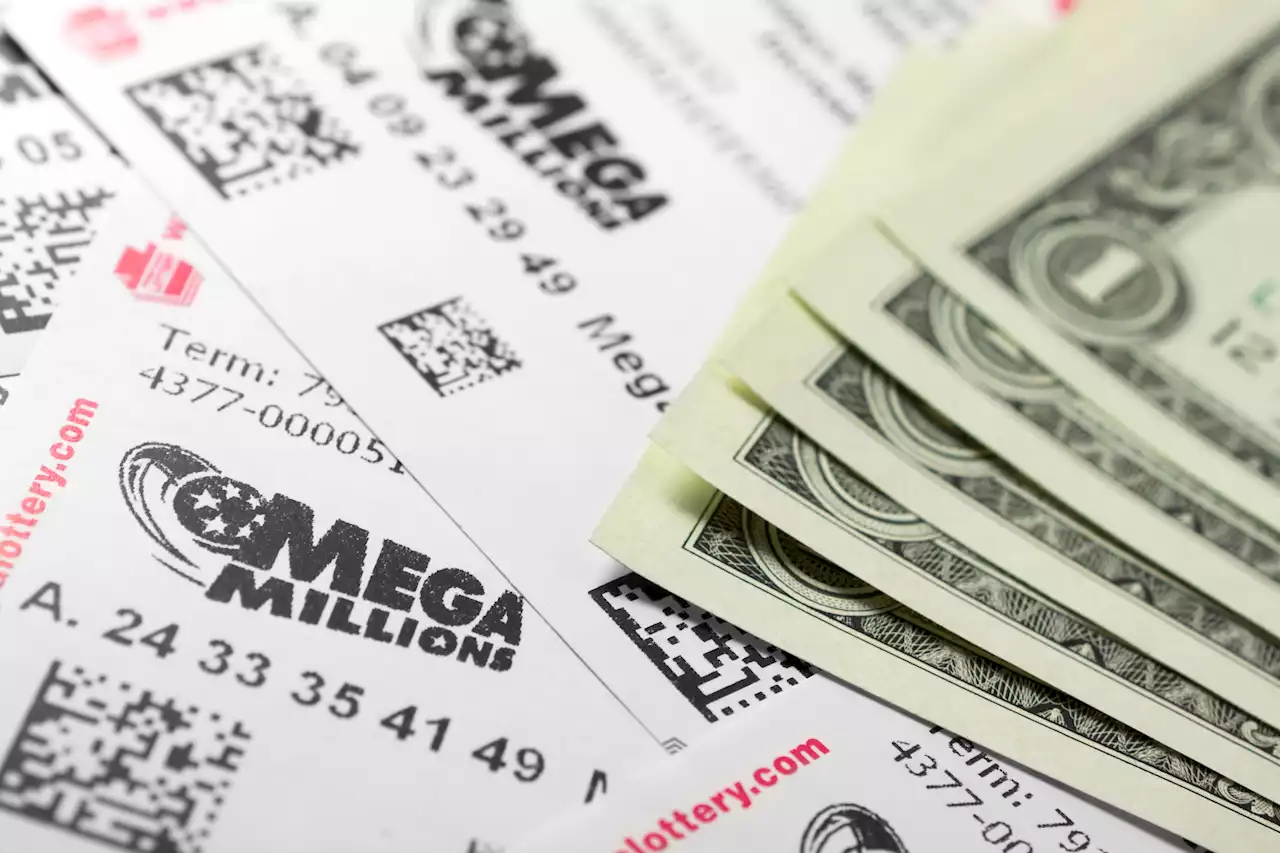 No winner in Mega Millions drawing as jackpot reaches $720 million