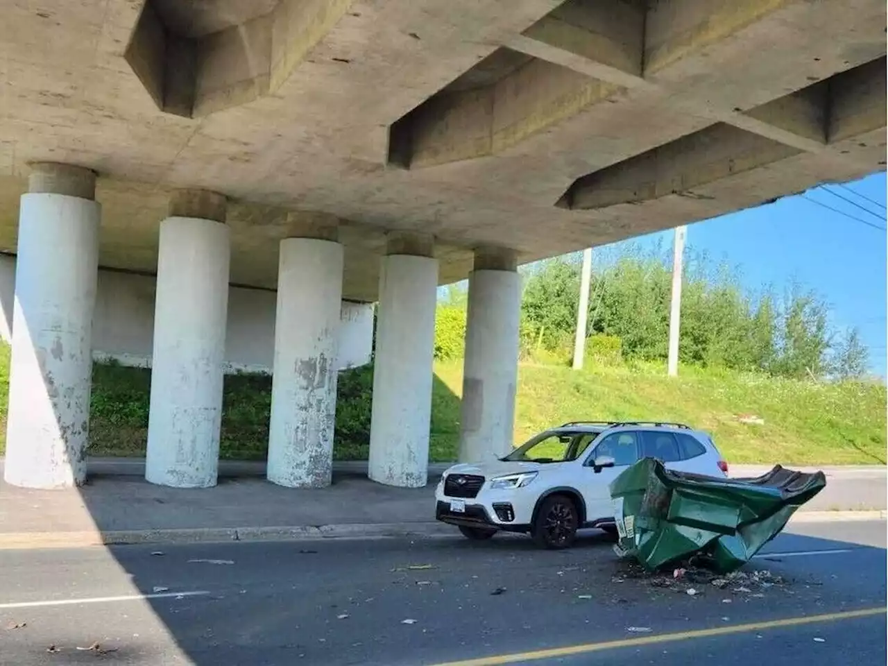 Merivale Road reopened after truck hit overpass