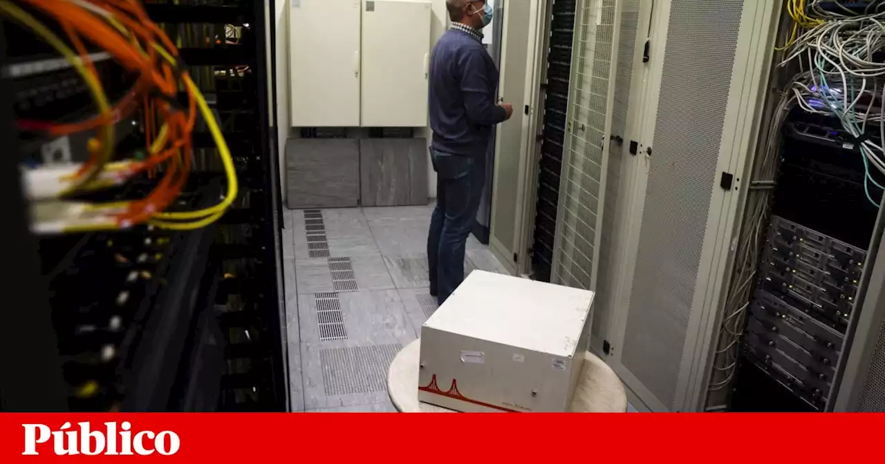 Governo prevê acréscimo de 150 e de 250 euros para coordenadores na carreira de informática