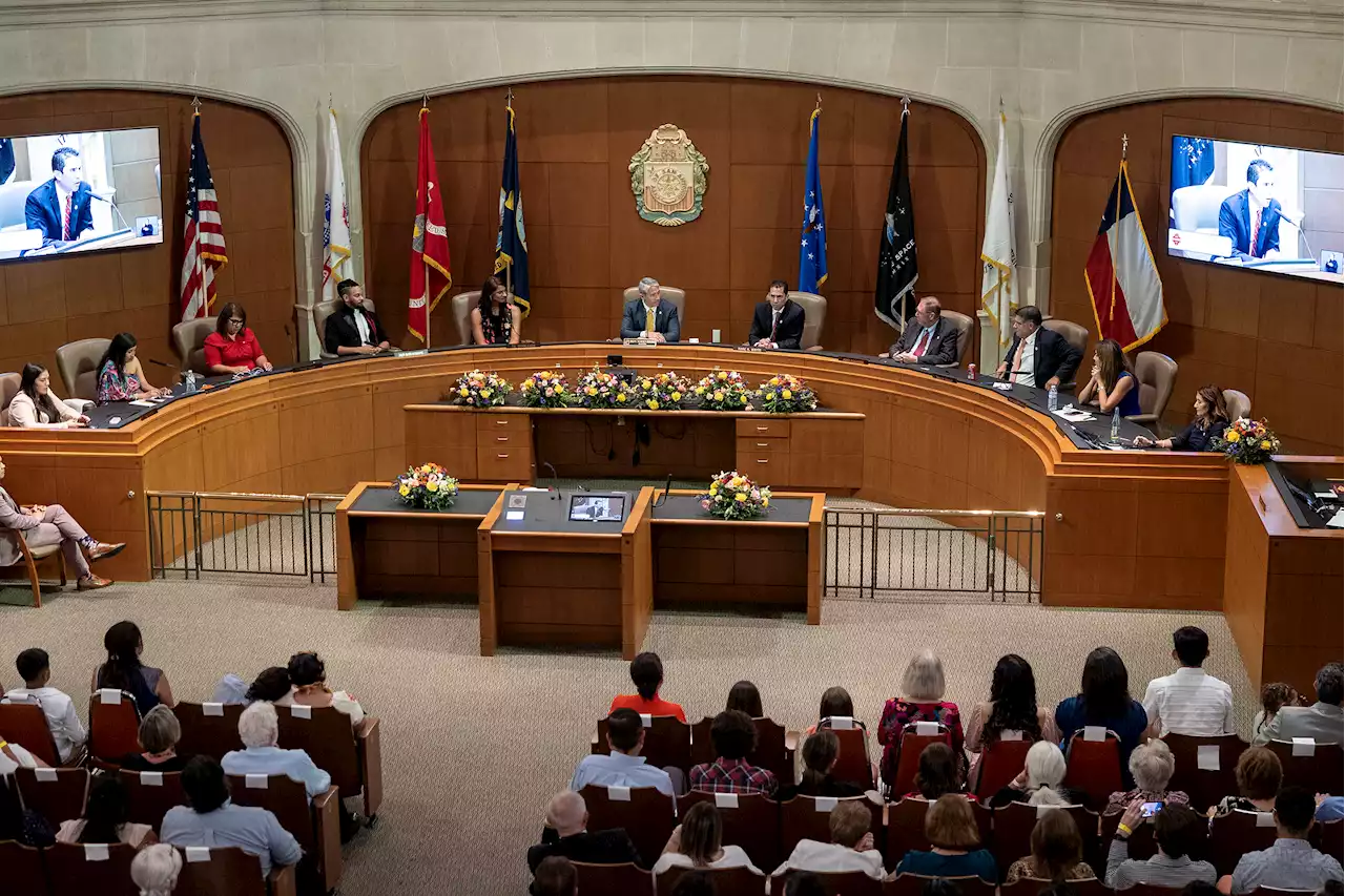 Mayor Ron Nirenberg makes 2023 council committee assignments