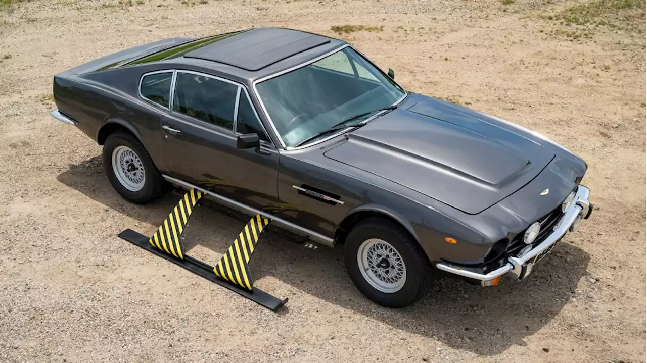 James Bond Aston Martin V8 with its gadgets headed to auction - Autoblog