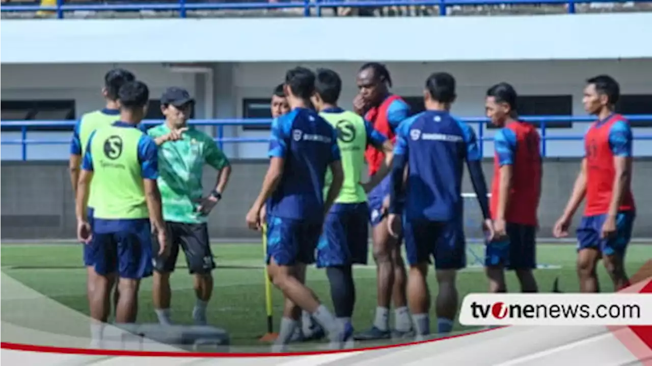 Kontra PSM jadi Pertandingan Pertama Persib Tanpa Luis Milla, Masih Gunakan Skema Tiga Bek?