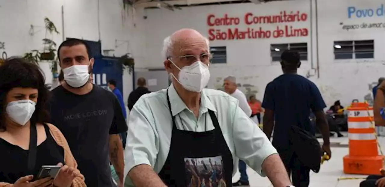 Chico Alves: Prefeitura tira cobertores dos que dormem na rua, diz Julio Lancellotti