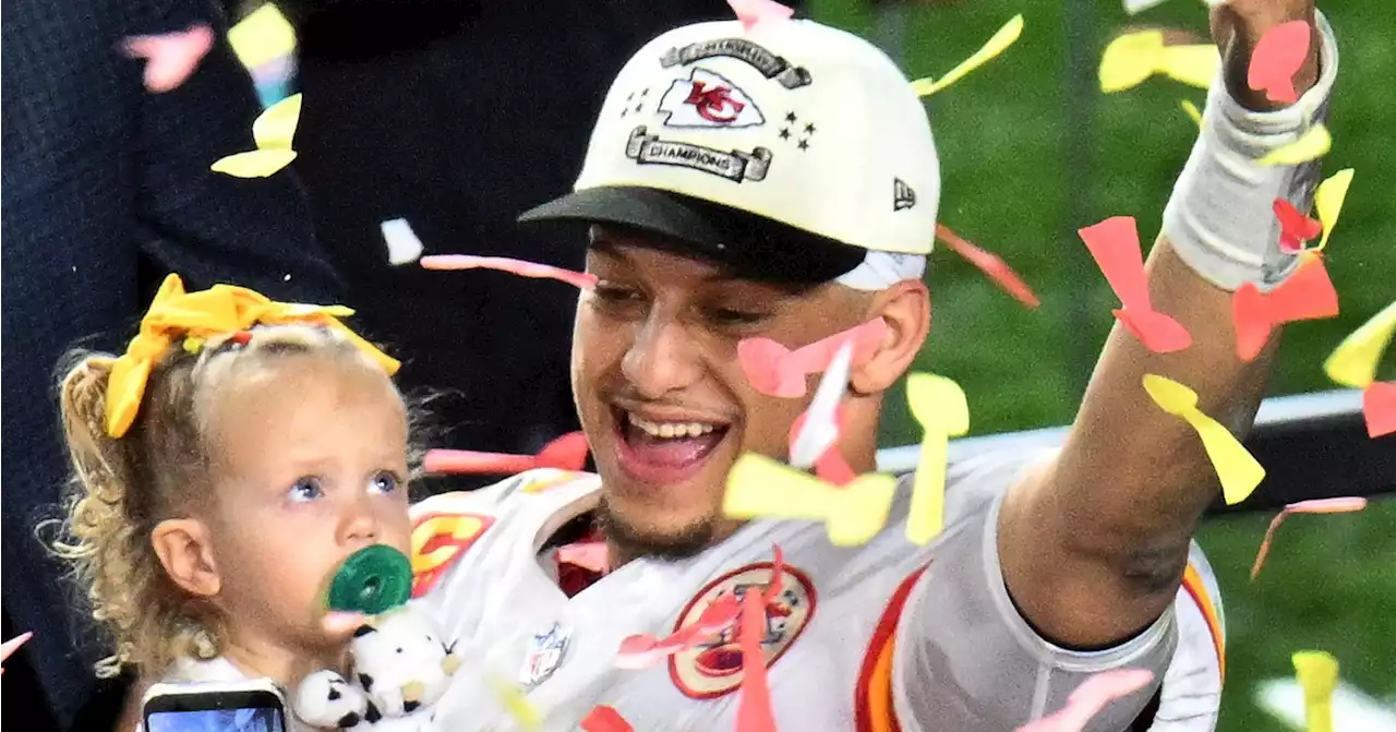 Patrick Mahomes' Daughter Gives Him Sweet Sendoff to NFL Training Camp