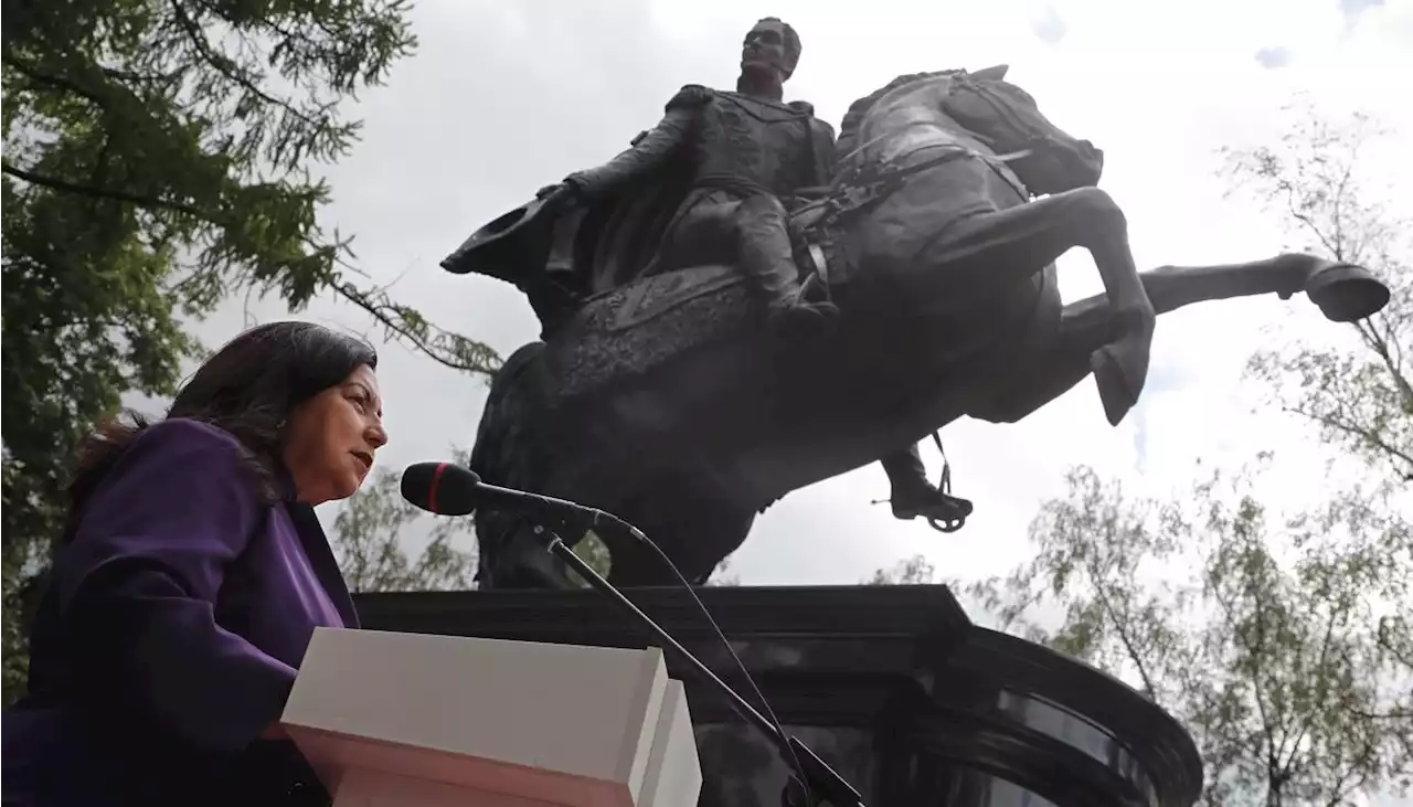 En Moscú inauguran una estatua ecuestre del Libertador Simón Bolívar