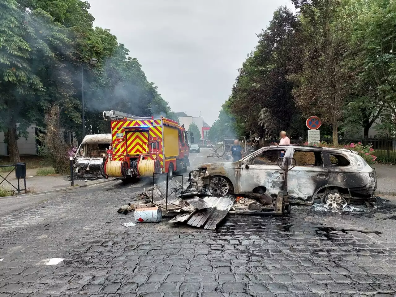 Émeutes après la mort de Nahel : 45 000 policiers et gendarmes déployés