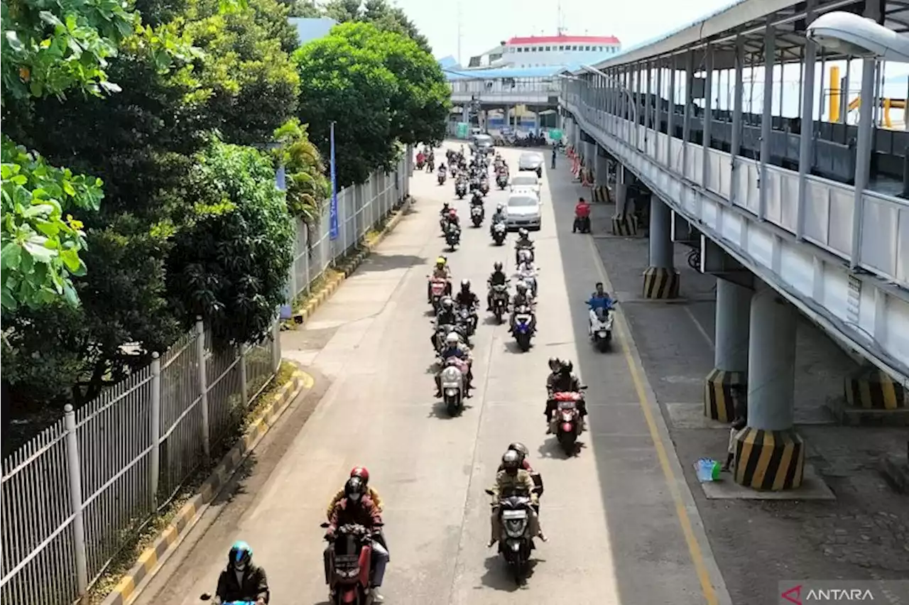 Puncak arus balik Idul Adha 1444 Hijriah di Bakauheni Minggu