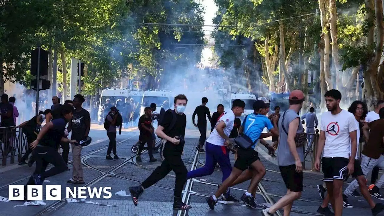 France shooting: Clashes and tear gas in Marseille as chaos continues