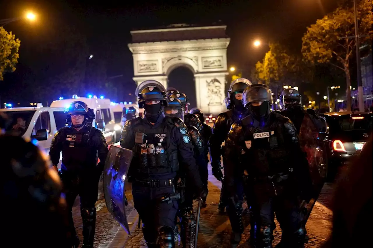 Frankreich: Hunderte Festnahmen, Plünderungen, Champs Élysées geräumt