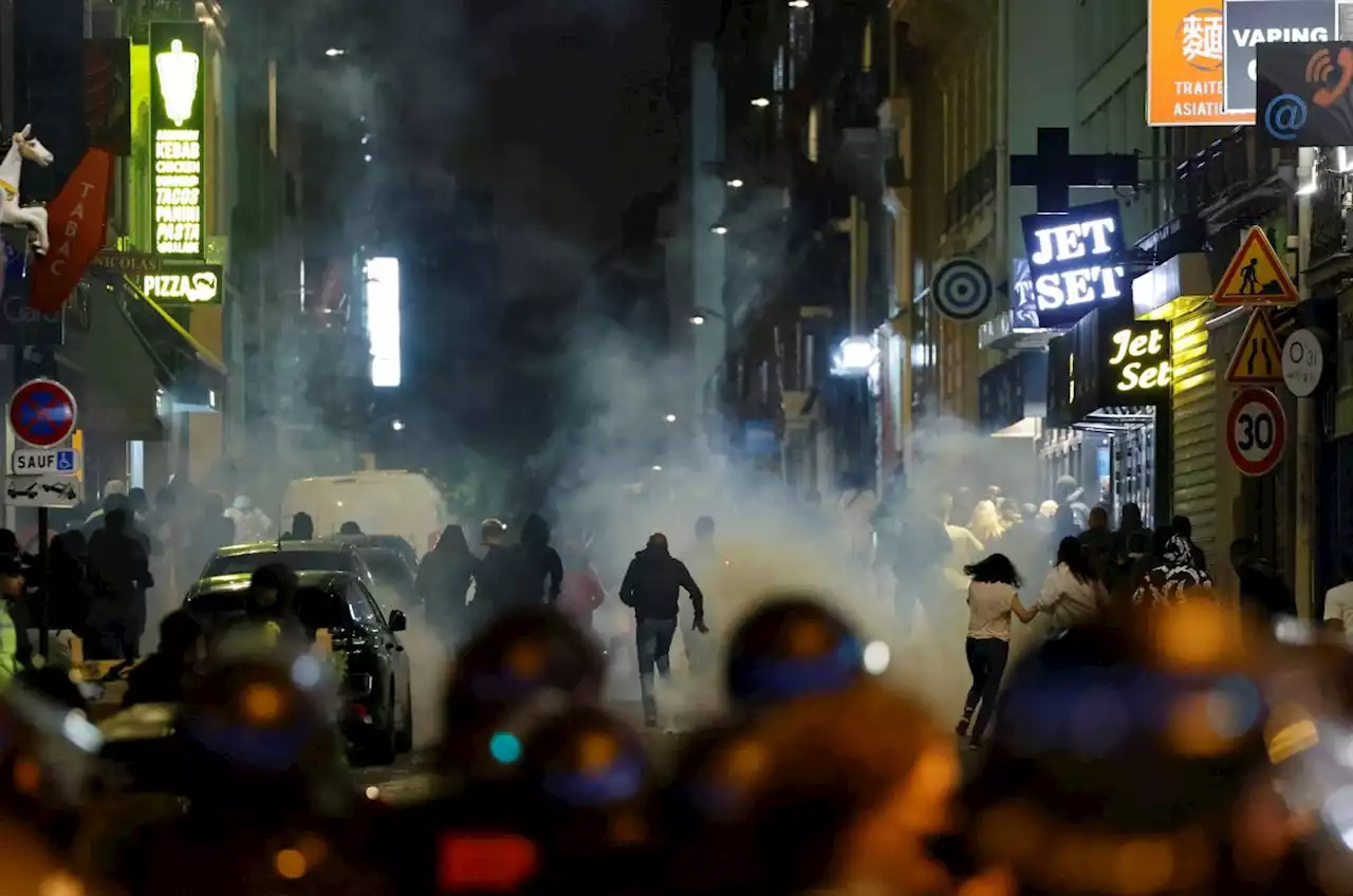 EN DIRECT - Émeutes après la mort de Nahel: une 'nuit plus calme' selon Darmanin, 719 interpellations en France