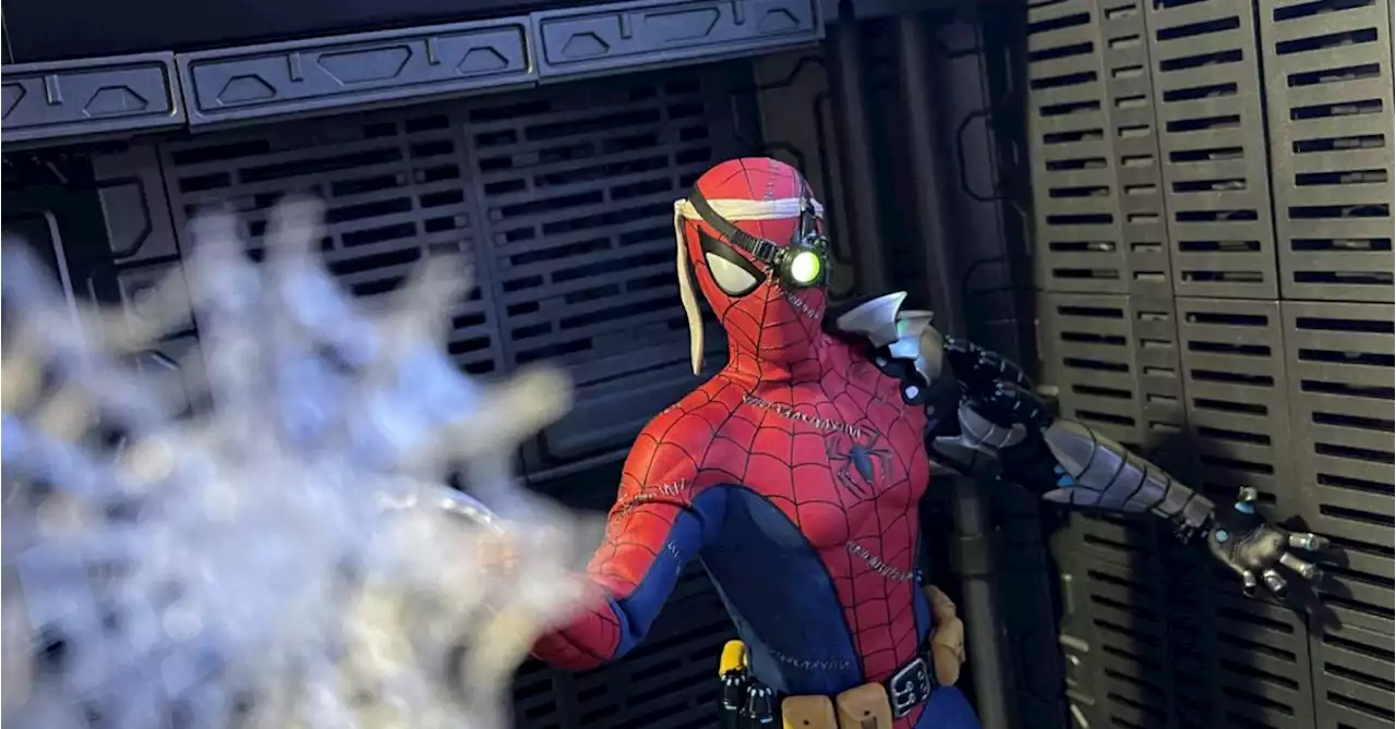 Explore the Spider-Verse - Hot Toys Gamerverse Spider-Man (Cyborg)