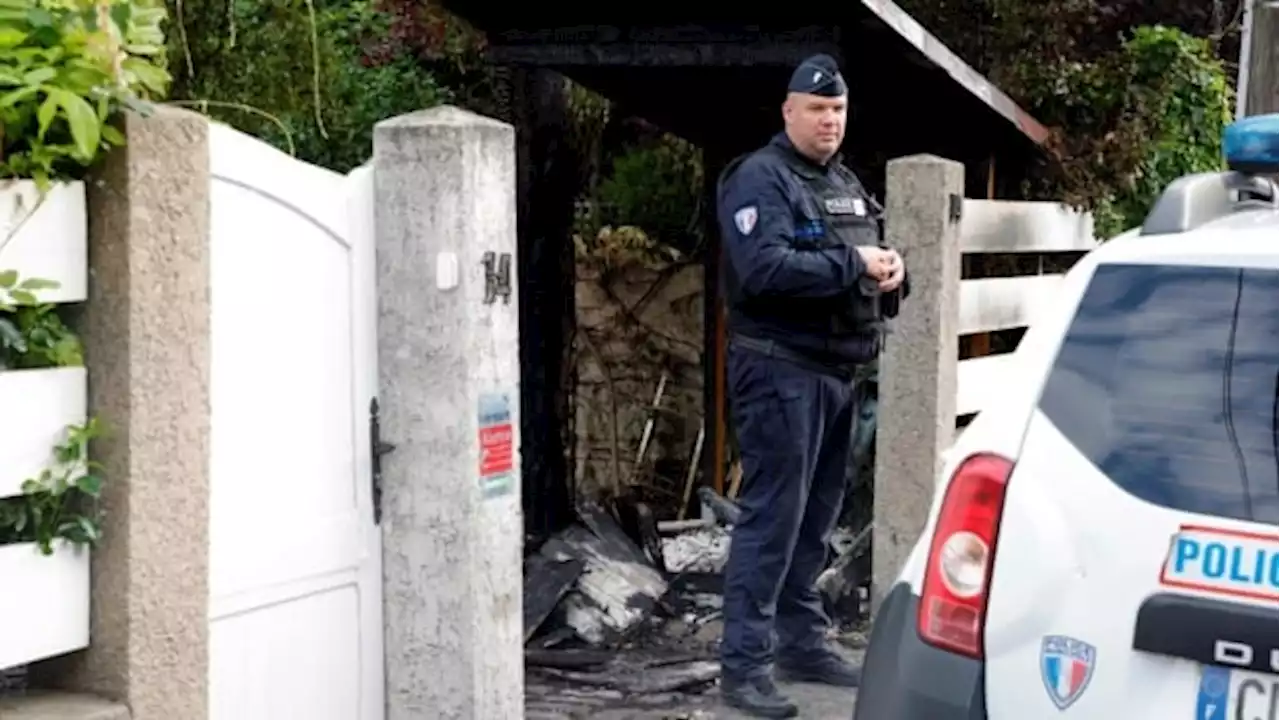 Rioters in France target mayor's home during 5th night of protests | CBC News