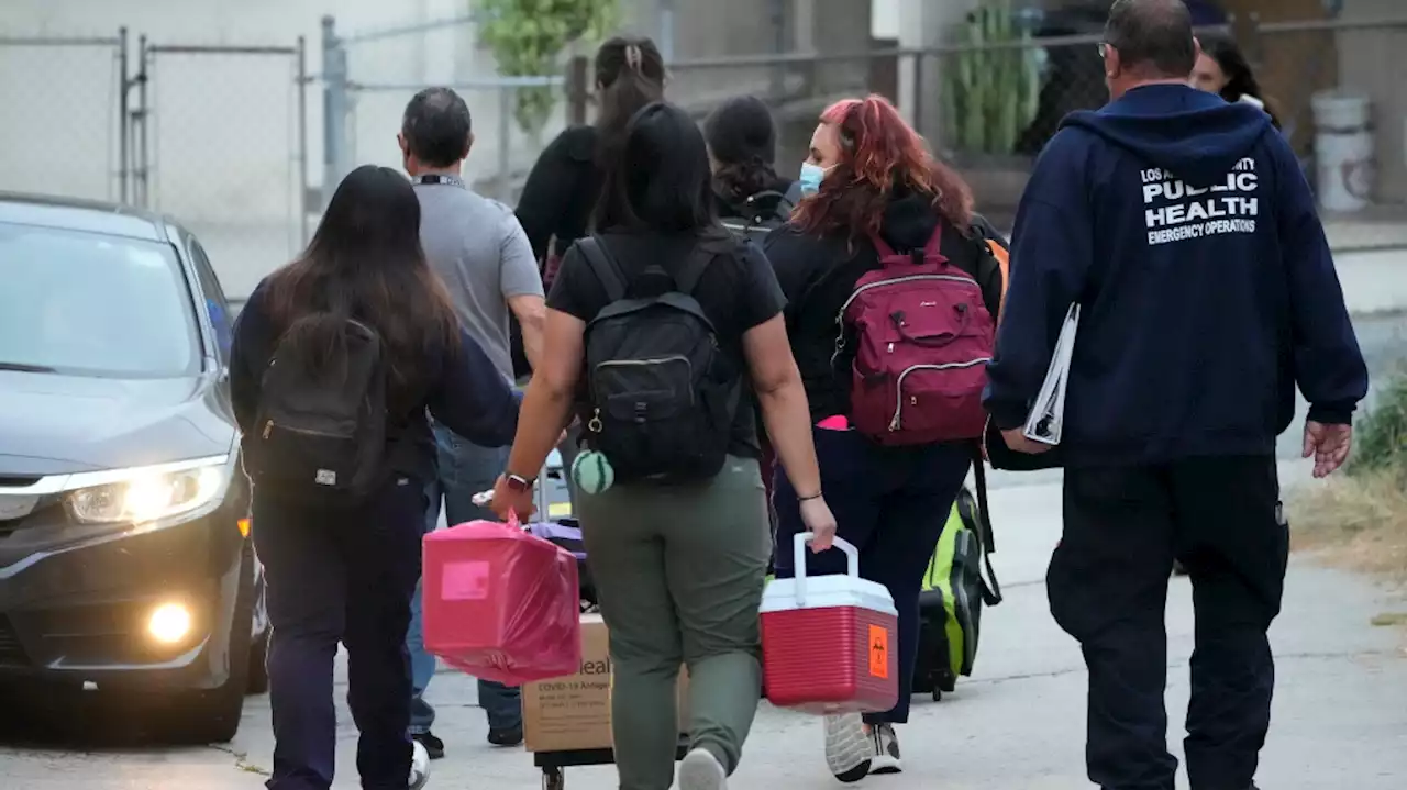 Second bus carrying asylum seekers from Texas arrives in Los Angeles ...