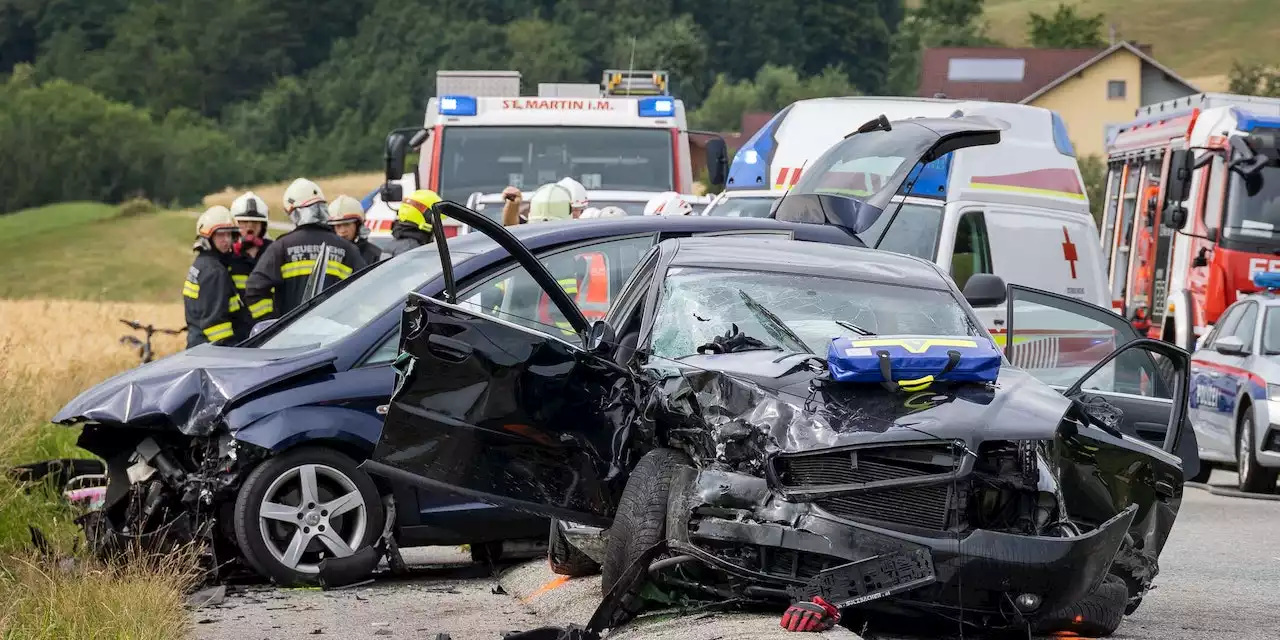 Massen-Crash in OÖ – zwei Tote und sechs Verletzte