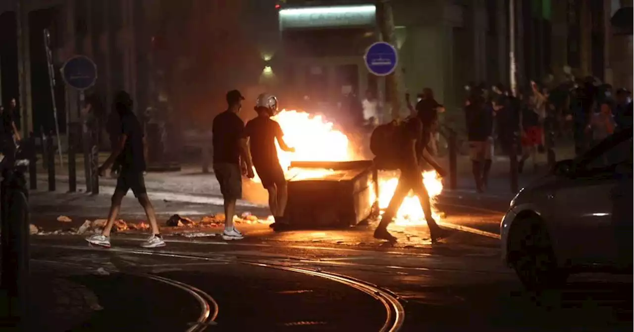 Violences : 'point de situation' du gouvernement dimanche soir autour d'Emmanuel Macron