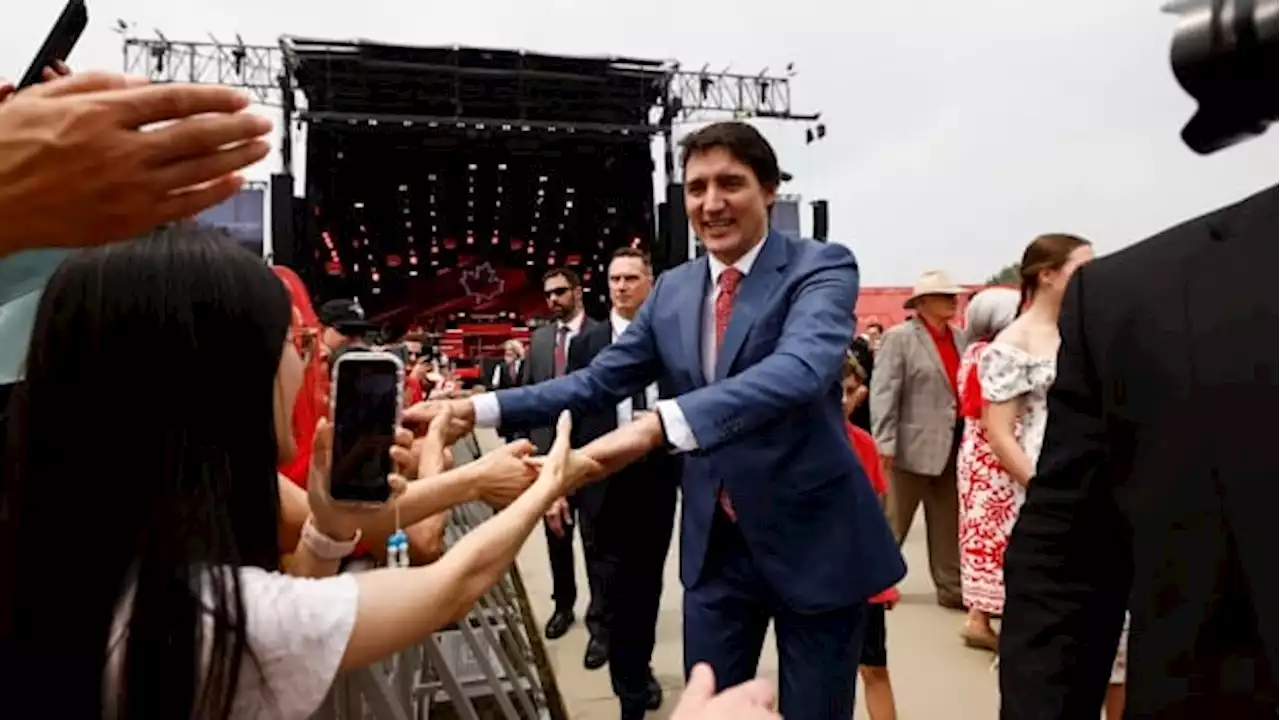 Trudeau 'open' to changing O Canada lyrics, says it's up to Canadians | CBC News