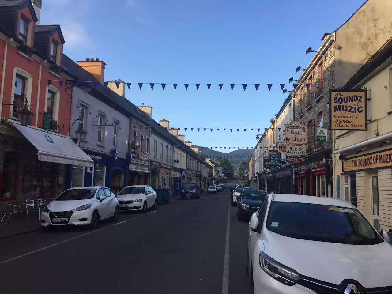 Man (20s) in critical condition following Cork car crash